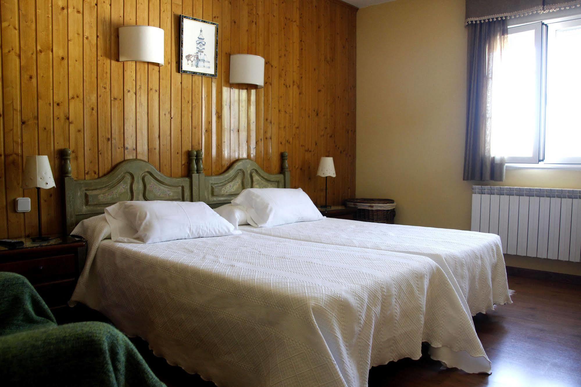 Hostal Martin - Sanabria Ribadelago المظهر الخارجي الصورة